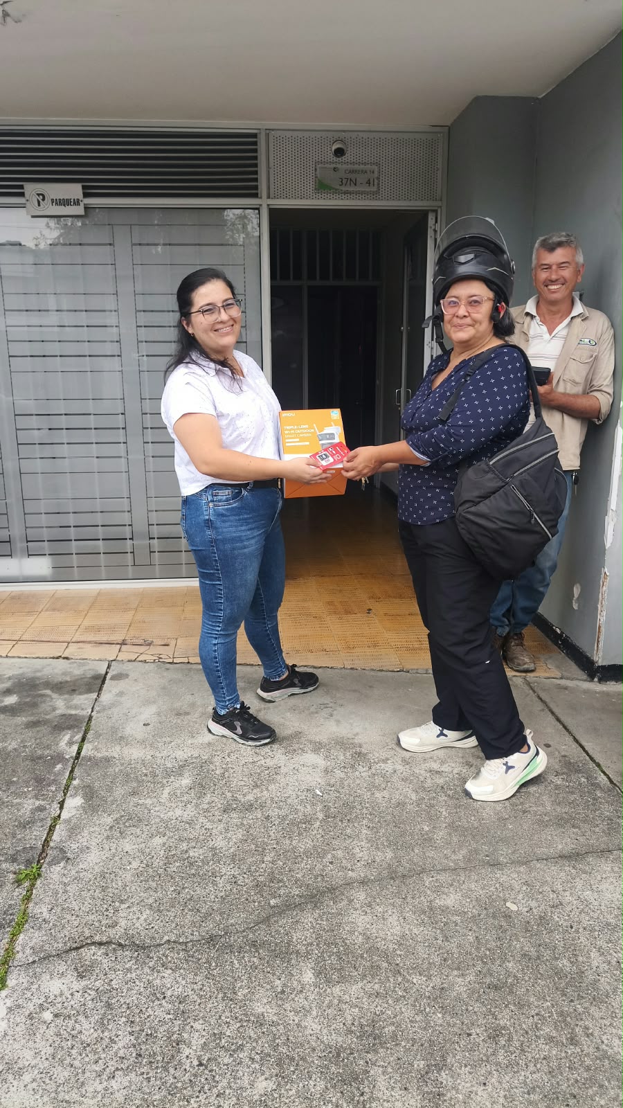 Cliente feliz con Imou Triple Lente Exterior + MicroSD